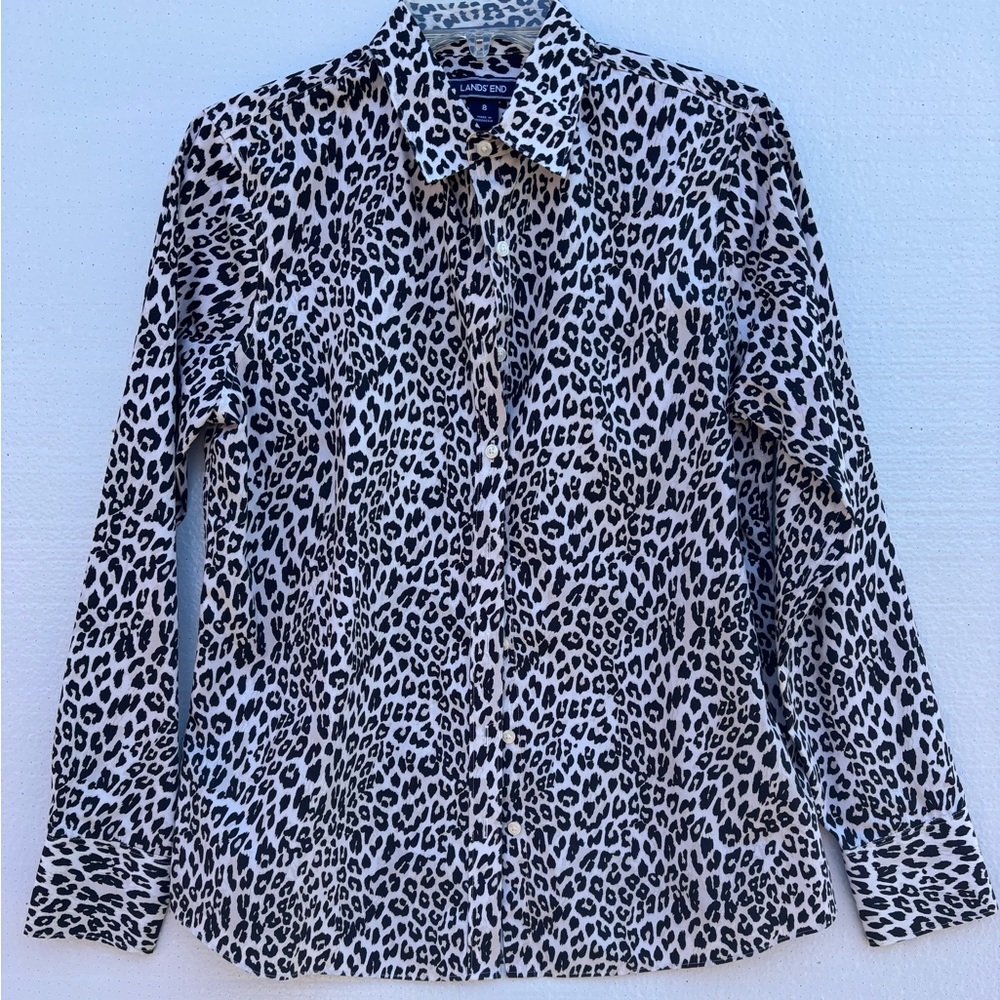 Women’s Lands End Button Long Sleeve Size 8 Leopard Print No Iron